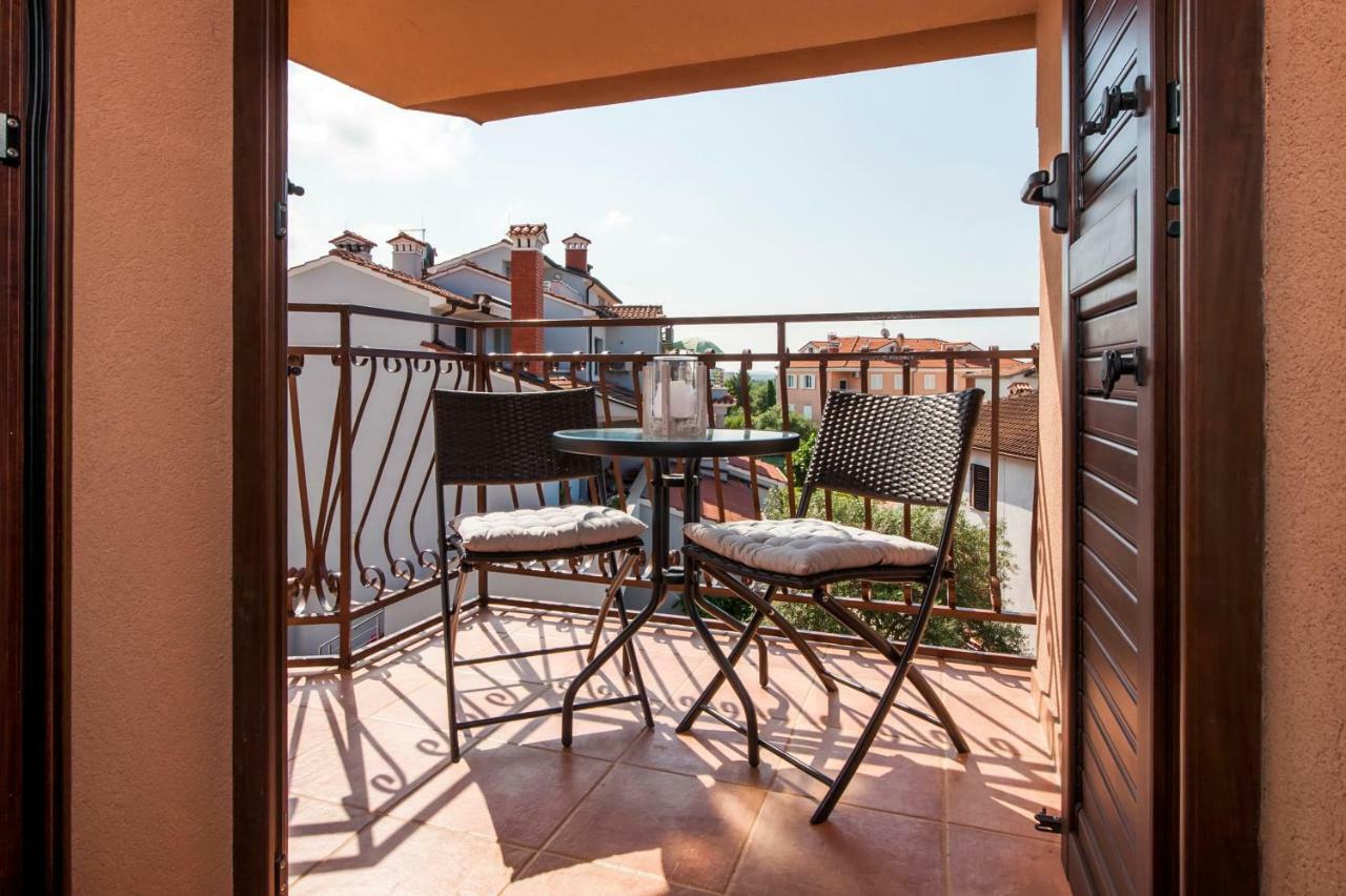 Apartment Len Ровинь Экстерьер фото